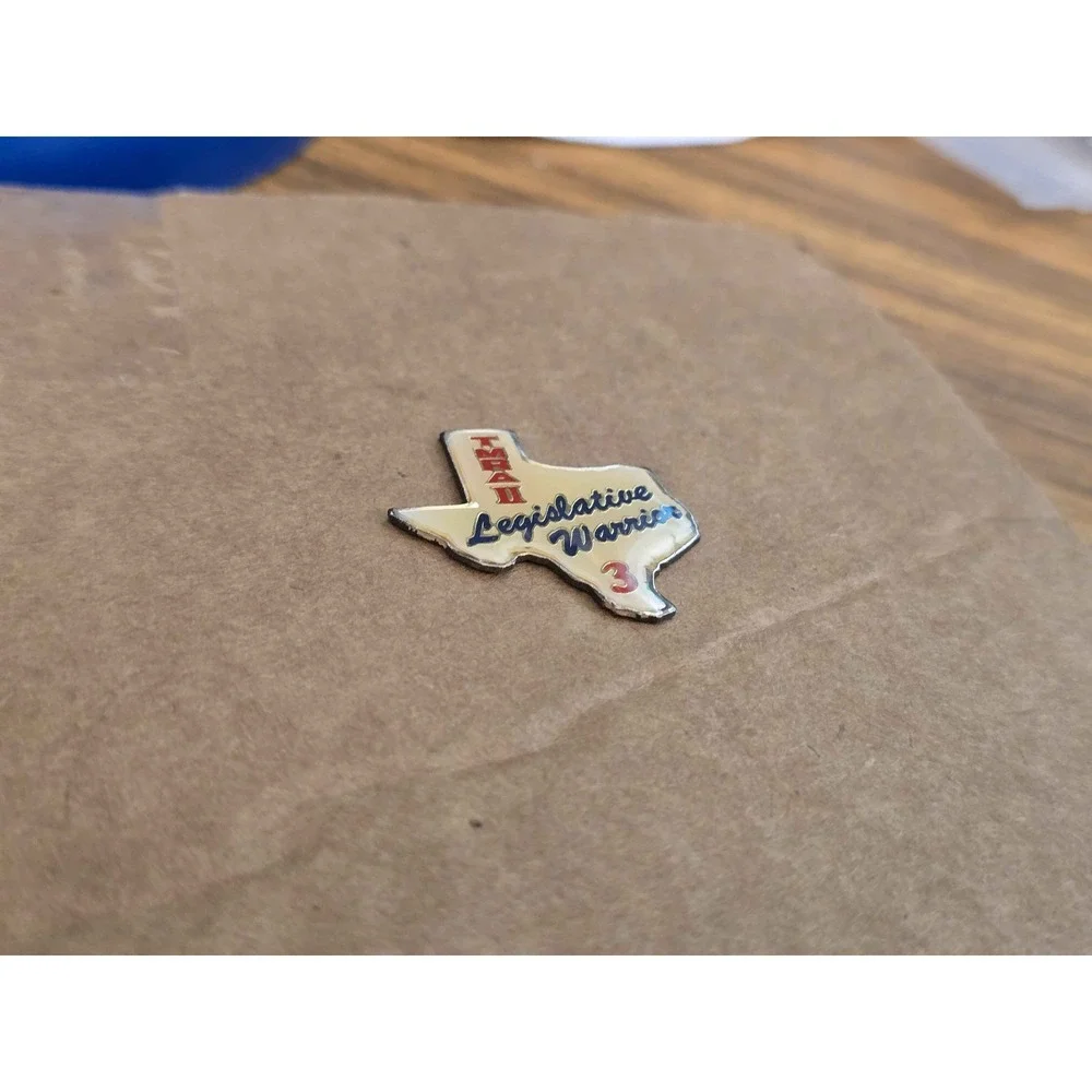 Texas Legislative Warrior Advocacy Organization Backpack Lapel Vest Hat Pin H21